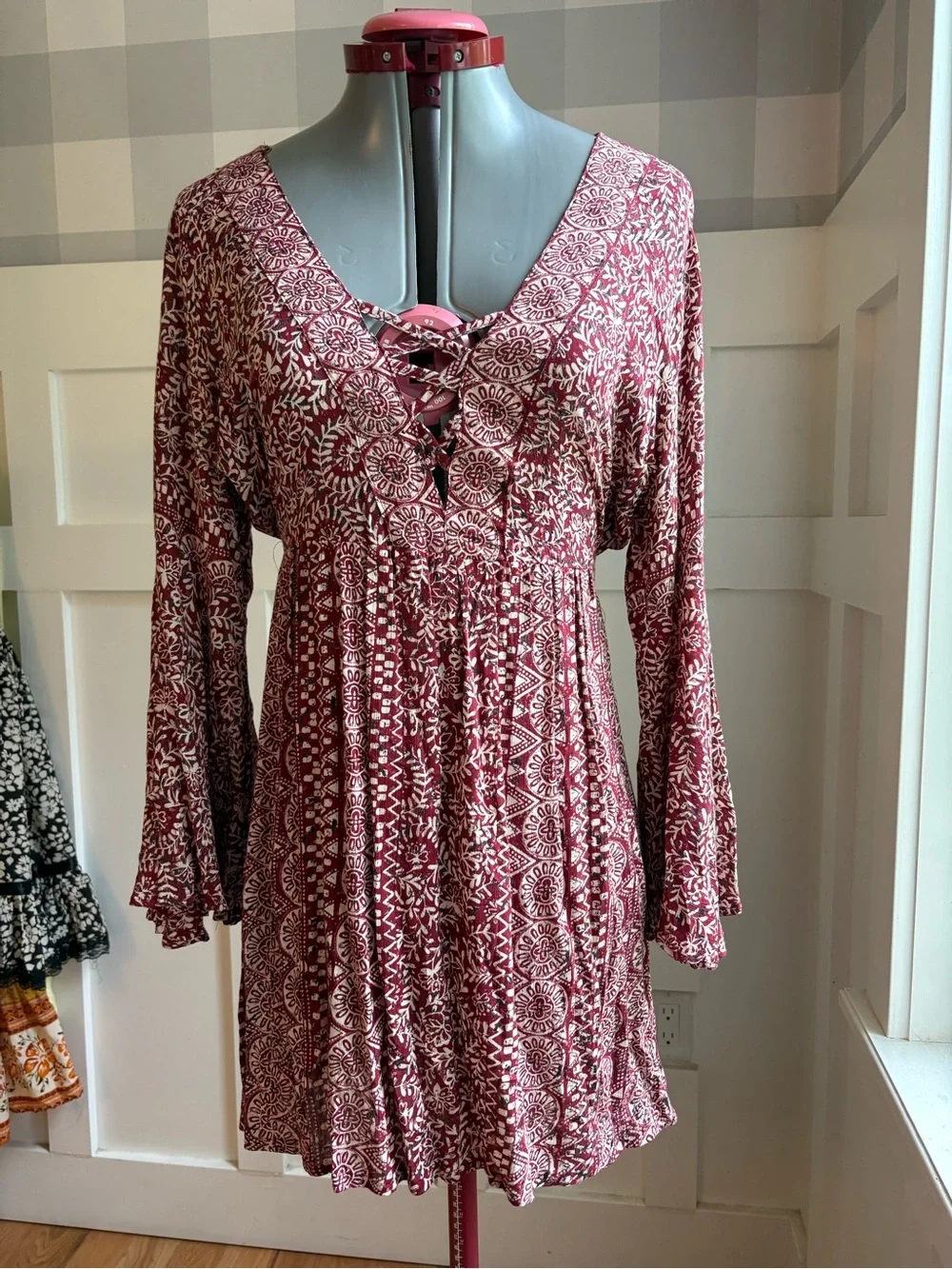 Nostalgia Burgundy and Cream Lace-Up Printed Boho Mini Dress Small - Picture 2 of 9